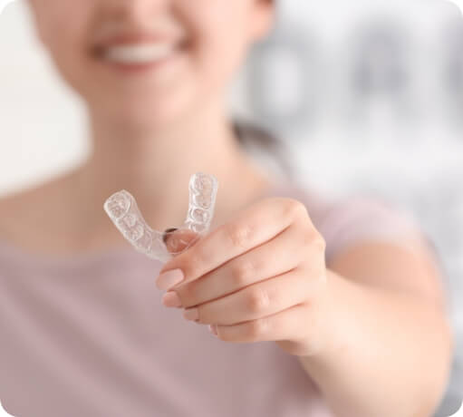 Custom occlusal splint for TMJ treatment